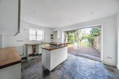 135 Hallowell Road, Northwood, HA6 1DZ