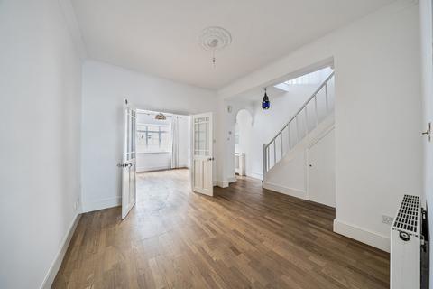 135 Hallowell Road, Northwood, HA6 1DZ