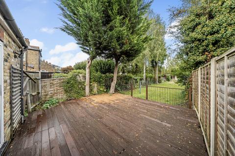 135 Hallowell Road, Northwood, HA6 1DZ
