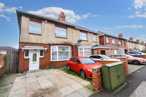 3 bedroom semi-detached house for sale, Shipley Avenue, Fenham, Newcastle upon Tyne, Tyne and Wear, NE4 9QY