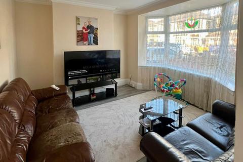 3 bedroom semi-detached house for sale, Shipley Avenue, Fenham, Newcastle upon Tyne, Tyne and Wear, NE4 9QY