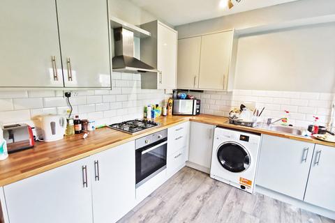 6 bedroom house to rent, Strathnairn Street, Roath,