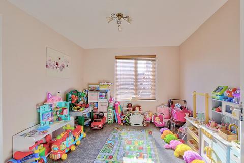 21 Birchwood Grove, Middlesbrough, TS6 0GE