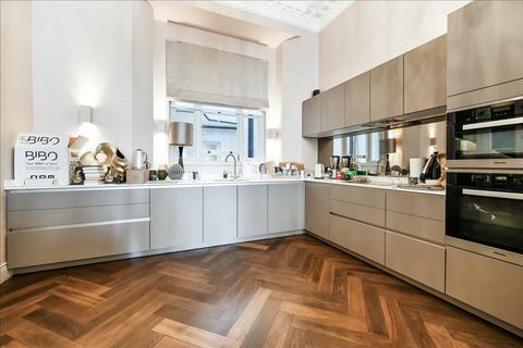 3 bedroom apartment for sale, Queens Gate Place, London, SW7