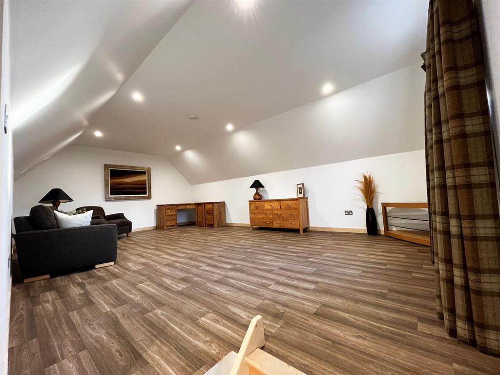 GARAGE FLAT.jpg
