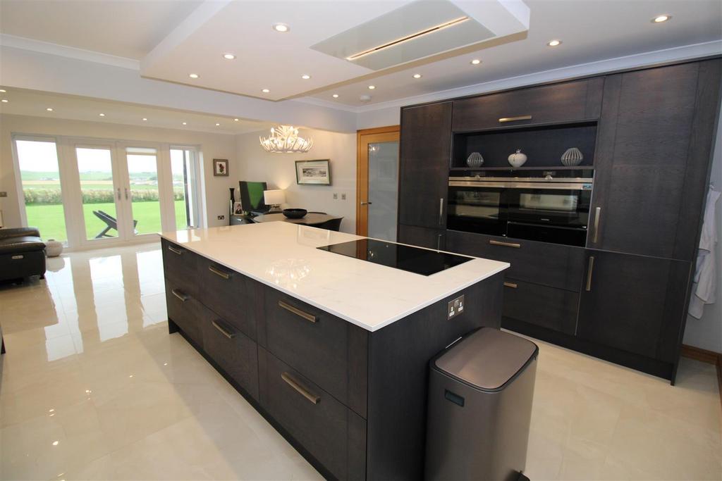 KITCHEN DINER (2).jpg