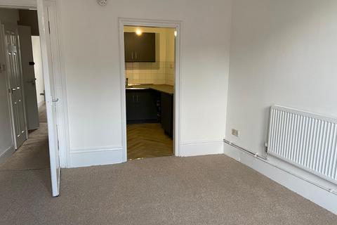 1 bedroom flat to rent, Roxburgh Street, Central, Greenock, PA15