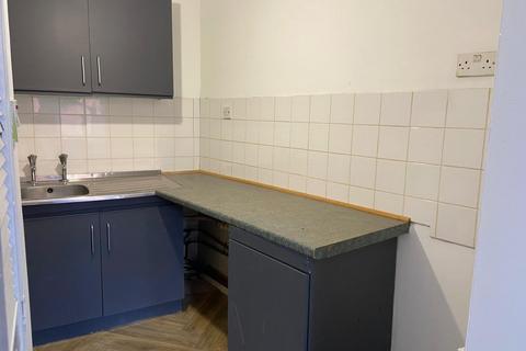 1 bedroom flat to rent, Roxburgh Street, Central, Greenock, PA15