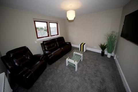 2 bedroom flat to rent, Constitution Street, Dundee,