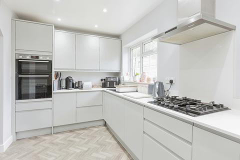 33 Manor Road, Swanscombe, DA10 0EL