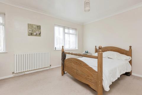 33 Manor Road, Swanscombe, DA10 0EL