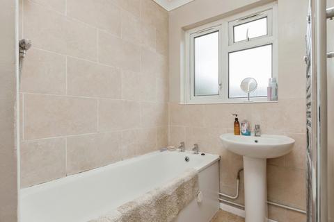 33 Manor Road, Swanscombe, DA10 0EL