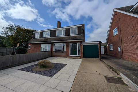 3 bedroom semi-detached house for sale, Grange Drive, Melton Mowbray