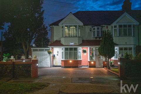 5 bedroom semi-detached house for sale, Bradleigh Avenue, Grays, Essex