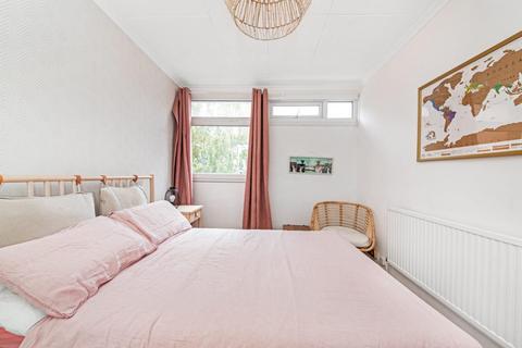 7 Unwin Close, London, SE15 6SH