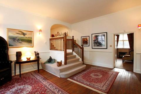 undefined, Lauriston Road, Wimbledon Village, SW19