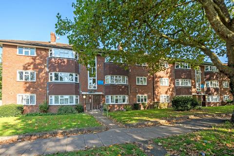 2 bedroom apartment for sale, Brackley Road, Beckenham