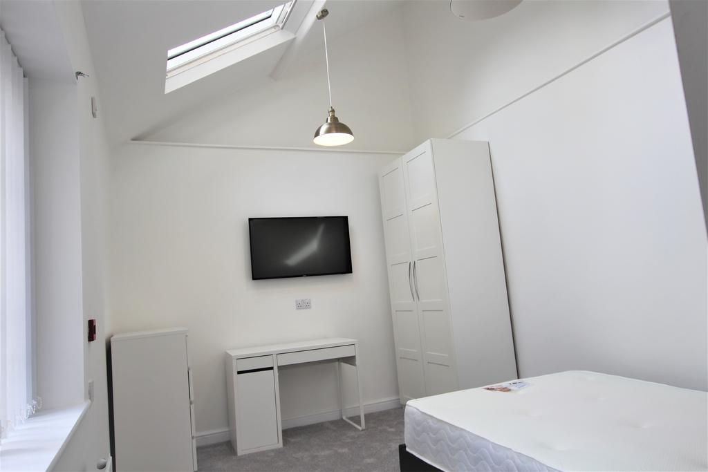 Bedroom 1 sandyford