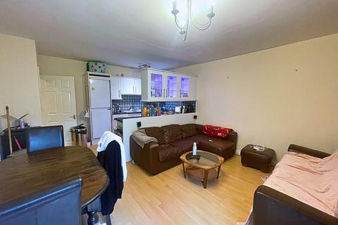 3 bedroom flat to rent, Osborne Terrace, Tyne and Wear NE2