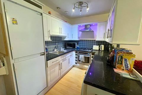 3 bedroom flat to rent, Osborne Terrace, Tyne and Wear NE2