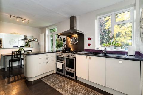 4 Arkwright Close, Hereford, HR4 0QE