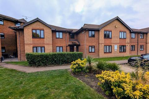 1 bedroom apartment for sale, Archers Court, South Ockendon