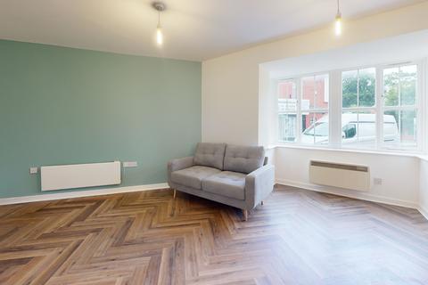 2 bedroom flat to rent, St Michaels Lane, Leeds LS6