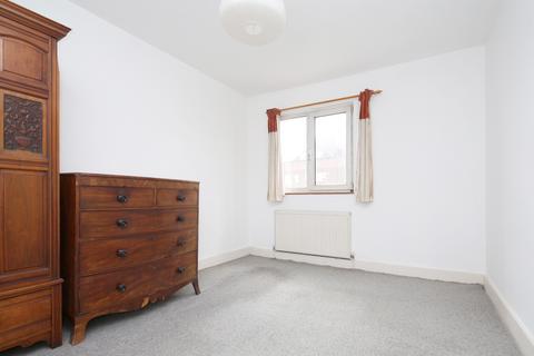 1 bedroom flat to rent, Cornwall Road, Stroud Green, London N4