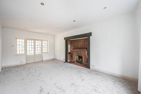 4 bedroom house to rent, Oxford Road, Gerrards Cross, Buckinghamshire, SL9