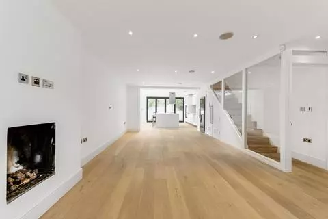 4 bedroom terraced house to rent – pohled 3