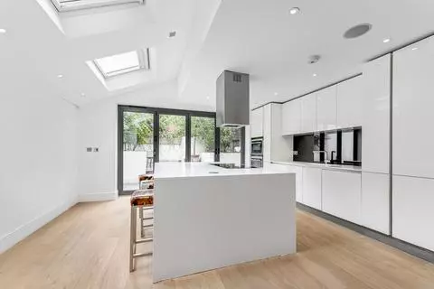 4 bedroom terraced house to rent – pohled 4