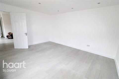 1 bedroom flat to rent, Cippenham Lane, Slough