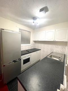 Studio to rent, Beechwood Drive, Alexandria G83