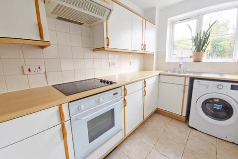 1 bedroom apartment to rent, Watson Gardens, Romford, RM3