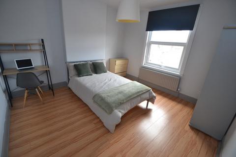 undefined, Shrewsbury Road, Nottingham NG2