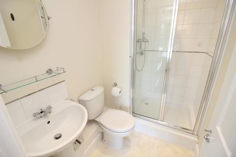 2 bedroom apartment to rent, Kingston Road, Ewell KT19