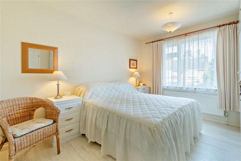 75 Lea Gardens, Peterborough, PE3 6BY