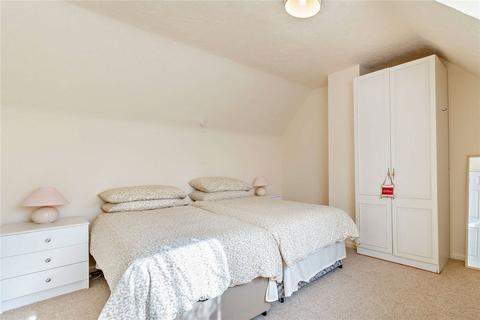 75 Lea Gardens, Peterborough, PE3 6BY