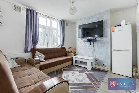 2 bedroom flat for sale, Angel Close, London, N18