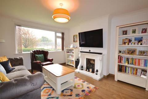 3 bedroom semi-detached house for sale, Chestnut Way, Dorchester