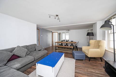 Flat 1, 1a Queensbridge Road, London, E2 8NP