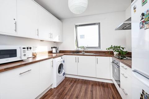 3 bedroom flat for sale, Christian Street, Whitechapel, London, E1