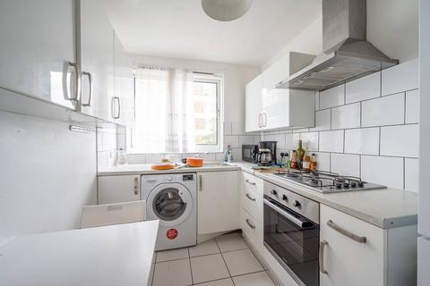 2 bedroom flat to rent, Warwick Drive, West Putney, London, SW15