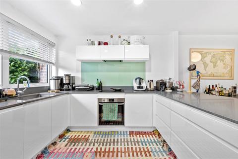 3 bedroom house for sale, Cambridge Close, West Wimbledon, SW20