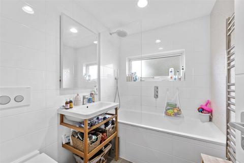 7 Cambridge Close, London, SW20 0PT