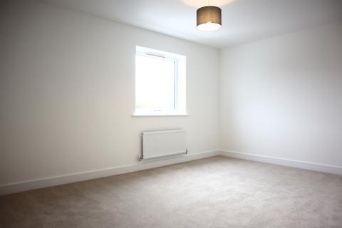 2 bedroom flat to rent, 46 Pineywoods Lane, Milton Keynes MK8