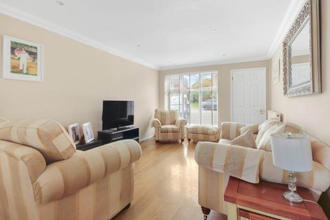 3 bedroom end of terrace house for sale, Laurel Close, Wokingham RG41