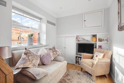 3 bedroom end of terrace house for sale, Laurel Close, Wokingham RG41