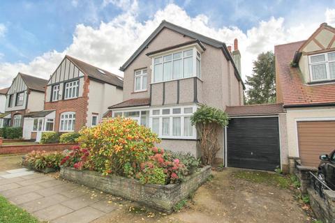 3 bedroom detached house for sale, Crichton Avenue, Wallington SM6