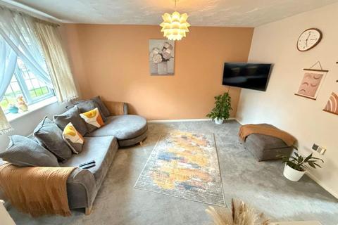 2 bedroom property for sale, Brunel Drive, Upton NN5